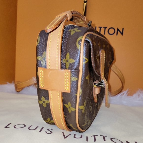 ❌️SOLD❌️Louis Vuitton Jeune Fille PM 💯% Authentic Crossbody Bag - Picture 11 of 17